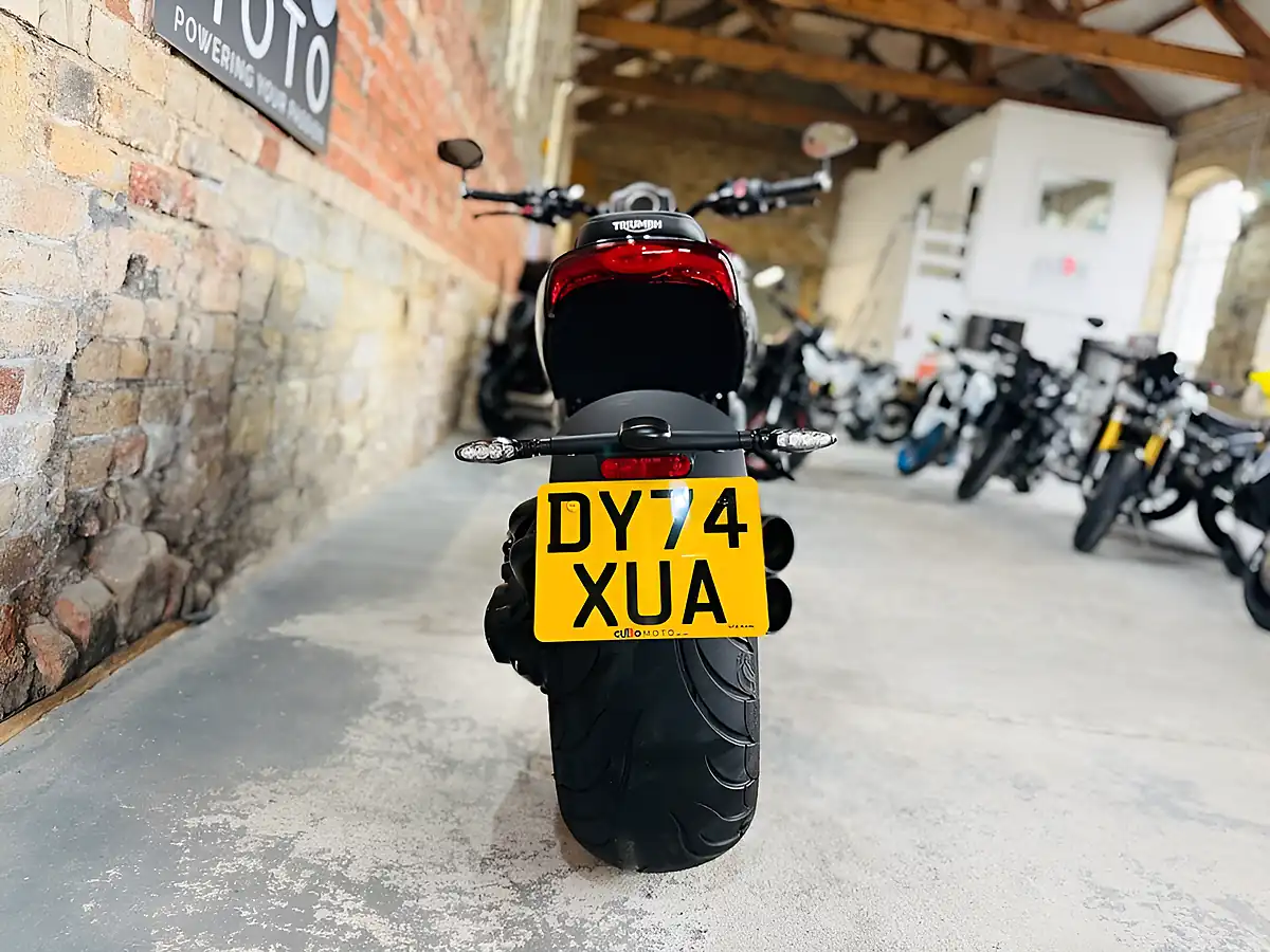 Used 2025 Triumph Rocket Iii Storm R Red - Interior and Exterior details 19