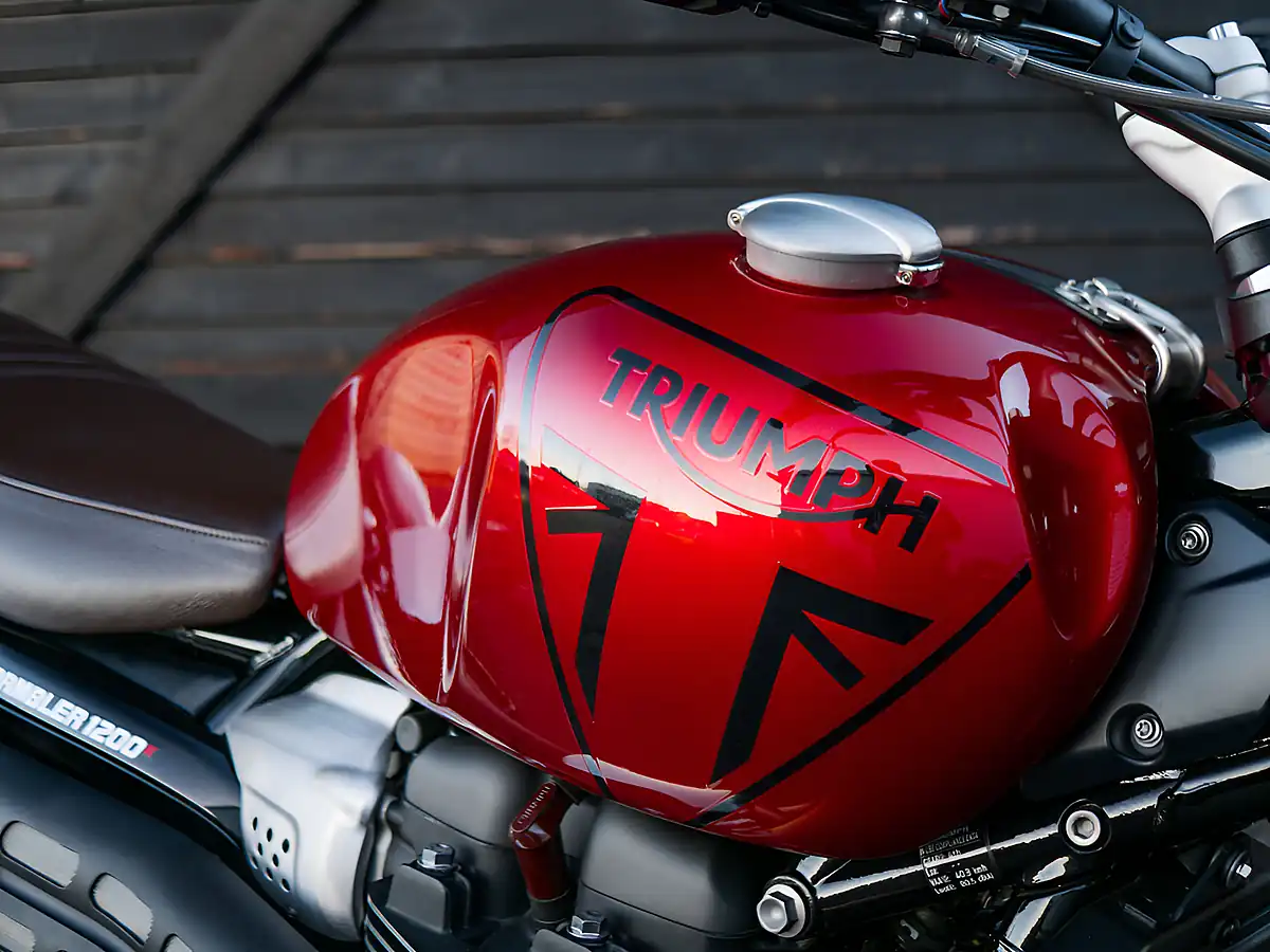 Used 2025 Triumph Scrambler 1200 X Carnival Red - Interior and Exterior details 11