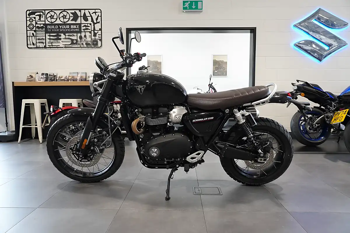 Used 2025 Triumph Scrambler 1200 X Jet Black - Interior and Exterior details 2