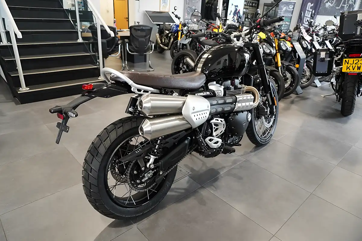 Used 2025 Triumph Scrambler 1200 X Jet Black - Interior and Exterior details 5