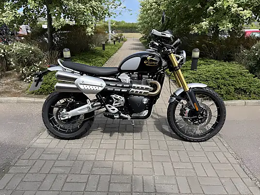 2025 Triumph Scrambler 1200 XE