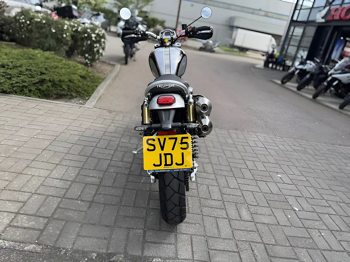 Used 2025 Triumph Scrambler 1200 Xe Black - Interior and Exterior details 8