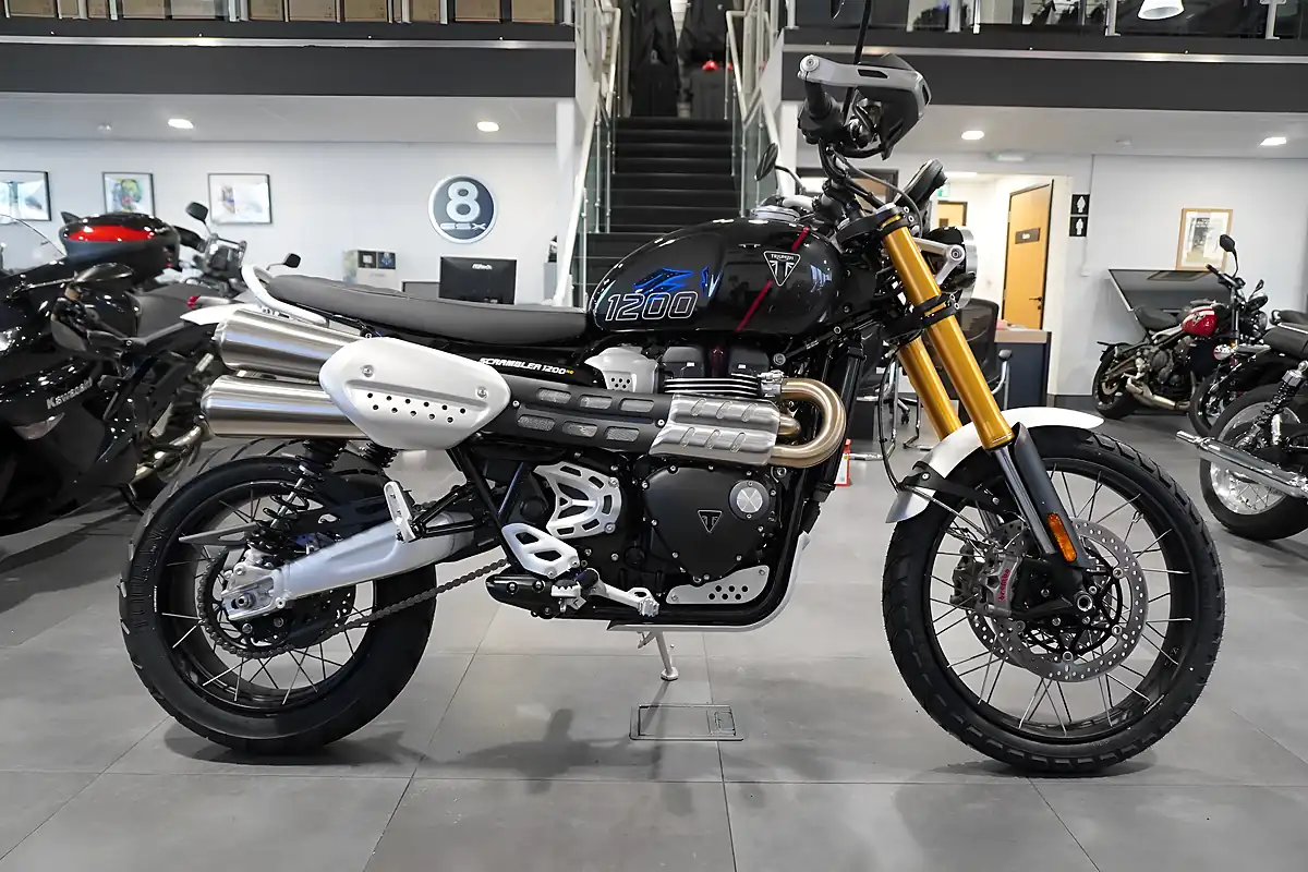 Used 2025 Triumph Scrambler 1200 Xe Phantom Black - Front View