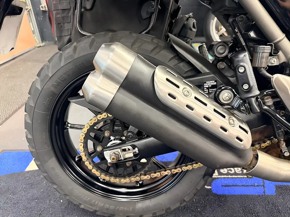 Used 2025 Triumph Scrambler 400 X - Interior and Exterior details 3
