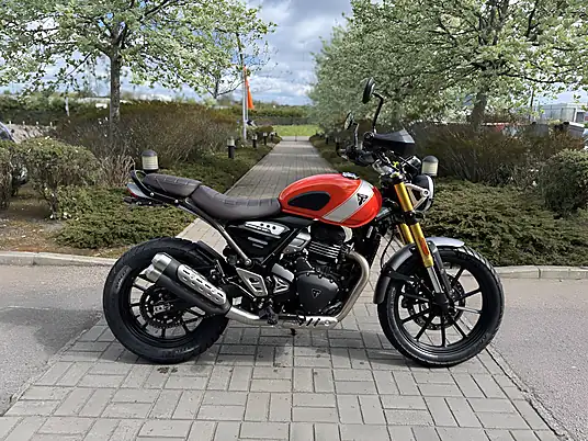 2025 Triumph Scrambler 400 X