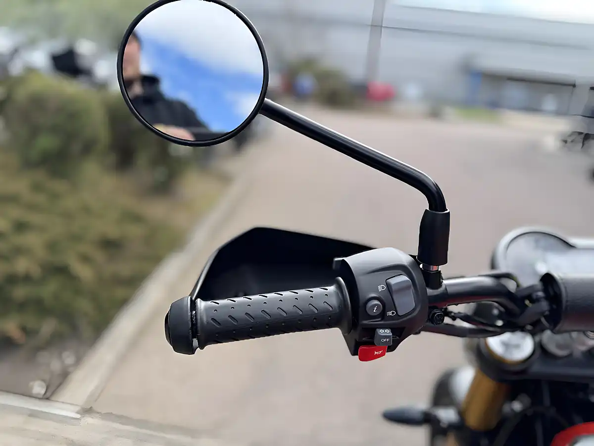 Used 2025 Triumph Scrambler 400 X Orange/Silver - Interior and Exterior details 12