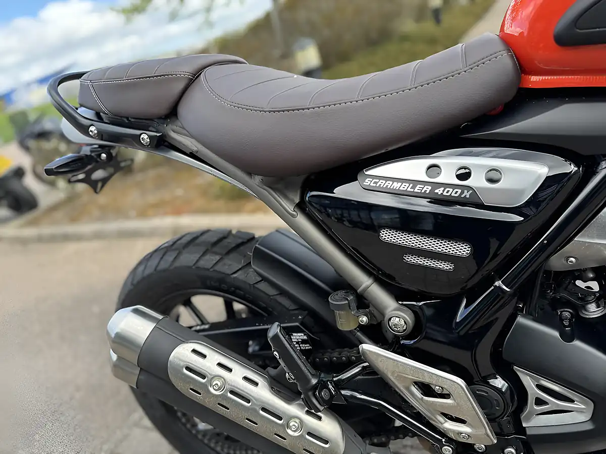 Used 2025 Triumph Scrambler 400 X Orange/Silver - Interior and Exterior details 16