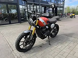 Used 2025 Triumph Scrambler 400 X Orange/Silver - Interior and Exterior details 6