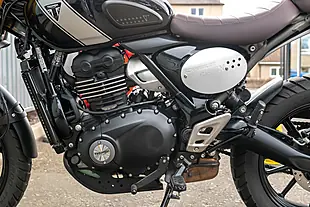 Used 2025 Triumph Scrambler 400 X Phantom Black / Silver Ice - Interior and Exterior details 10