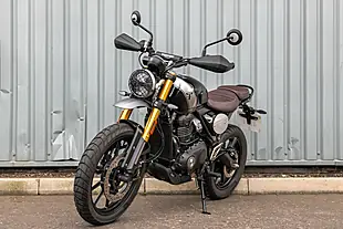 Used 2025 Triumph Scrambler 400 X Phantom Black / Silver Ice - Interior and Exterior details 4