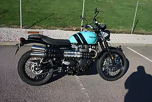 Used 2025 Triumph Scrambler 900 Classic Kingfisher Blue - Interior and Exterior details 12