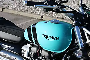 Used 2025 Triumph Scrambler 900 Classic Kingfisher Blue - Interior and Exterior details 15