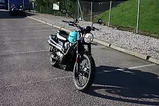 Used 2025 Triumph Scrambler 900 Classic Kingfisher Blue - Interior and Exterior details 5