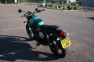 Used 2025 Triumph Scrambler 900 Classic Kingfisher Blue - Interior and Exterior details 9