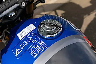 Used 2025 Triumph Speed 400 Caspian Blue / Storm Grey - Interior and Exterior details 16