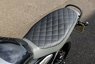 Used 2025 Triumph Speed 400 Caspian Blue / Storm Grey - Interior and Exterior details 18