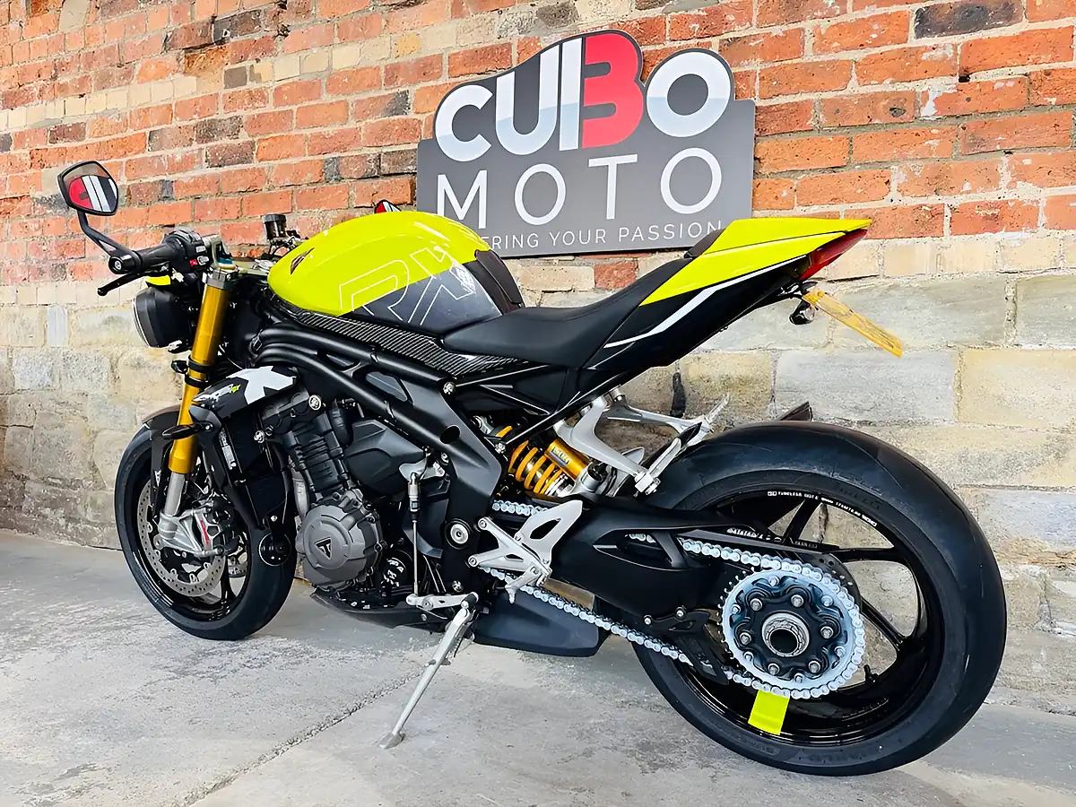 Used 2025 Triumph Speed Triple 1200 Rx Yellow - Interior and Exterior details 13