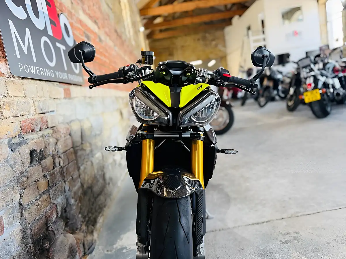 Used 2025 Triumph Speed Triple 1200 Rx Yellow - Interior and Exterior details 19