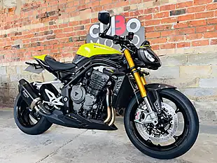 Used 2025 Triumph Speed Triple 1200 Rx Yellow - Interior and Exterior details 3