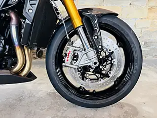 Used 2025 Triumph Speed Triple 1200 Rx Yellow - Interior and Exterior details 5