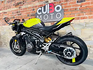 Used 2025 Triumph Speed Triple 1200 Rx Yellow - Interior and Exterior details 13