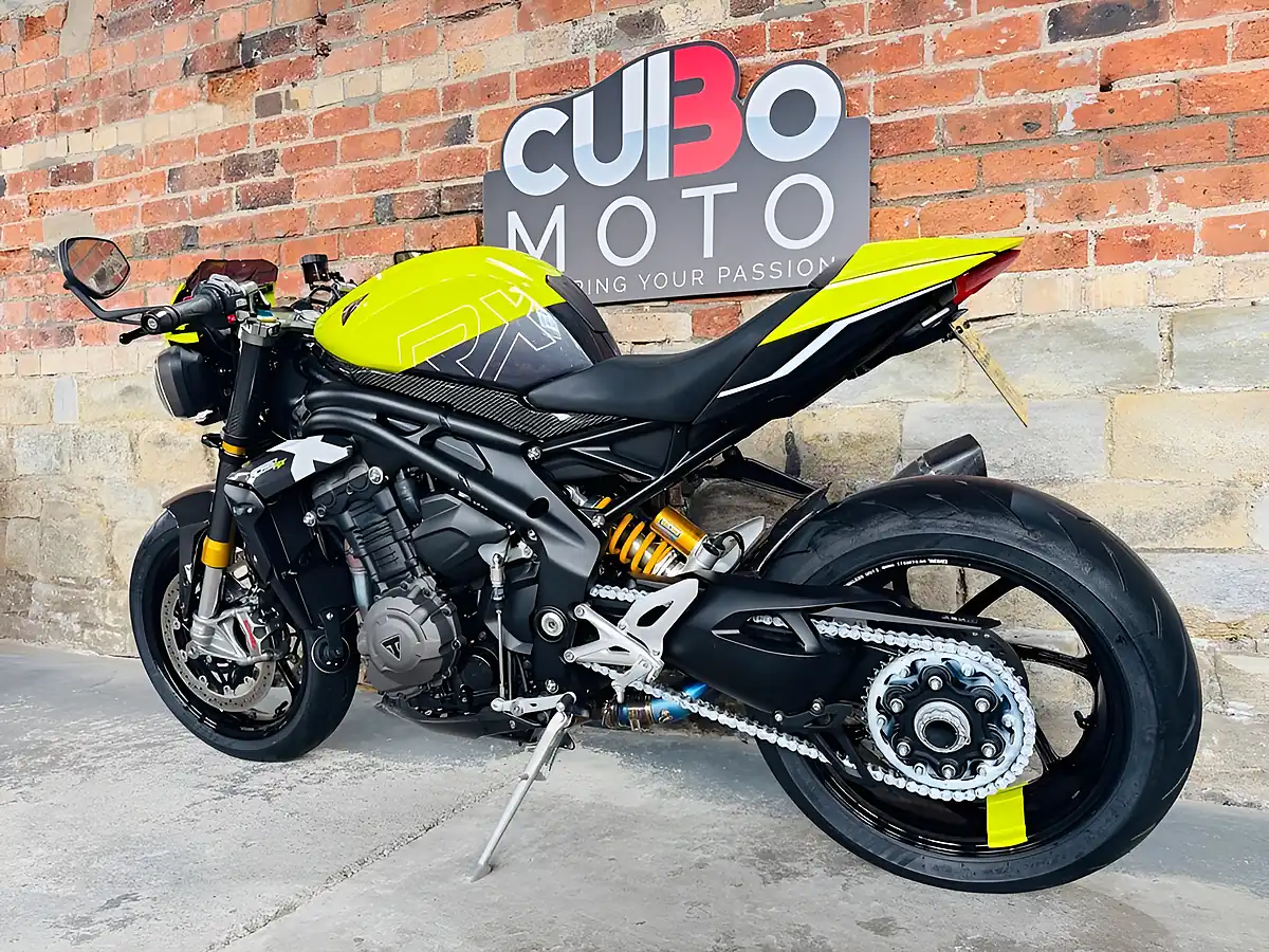 Used 2025 Triumph Speed Triple 1200 Rx Yellow - Interior and Exterior details 13