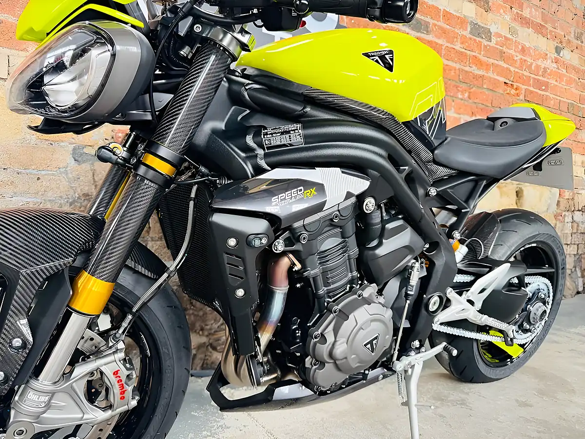 Used 2025 Triumph Speed Triple 1200 Rx Yellow - Interior and Exterior details 15