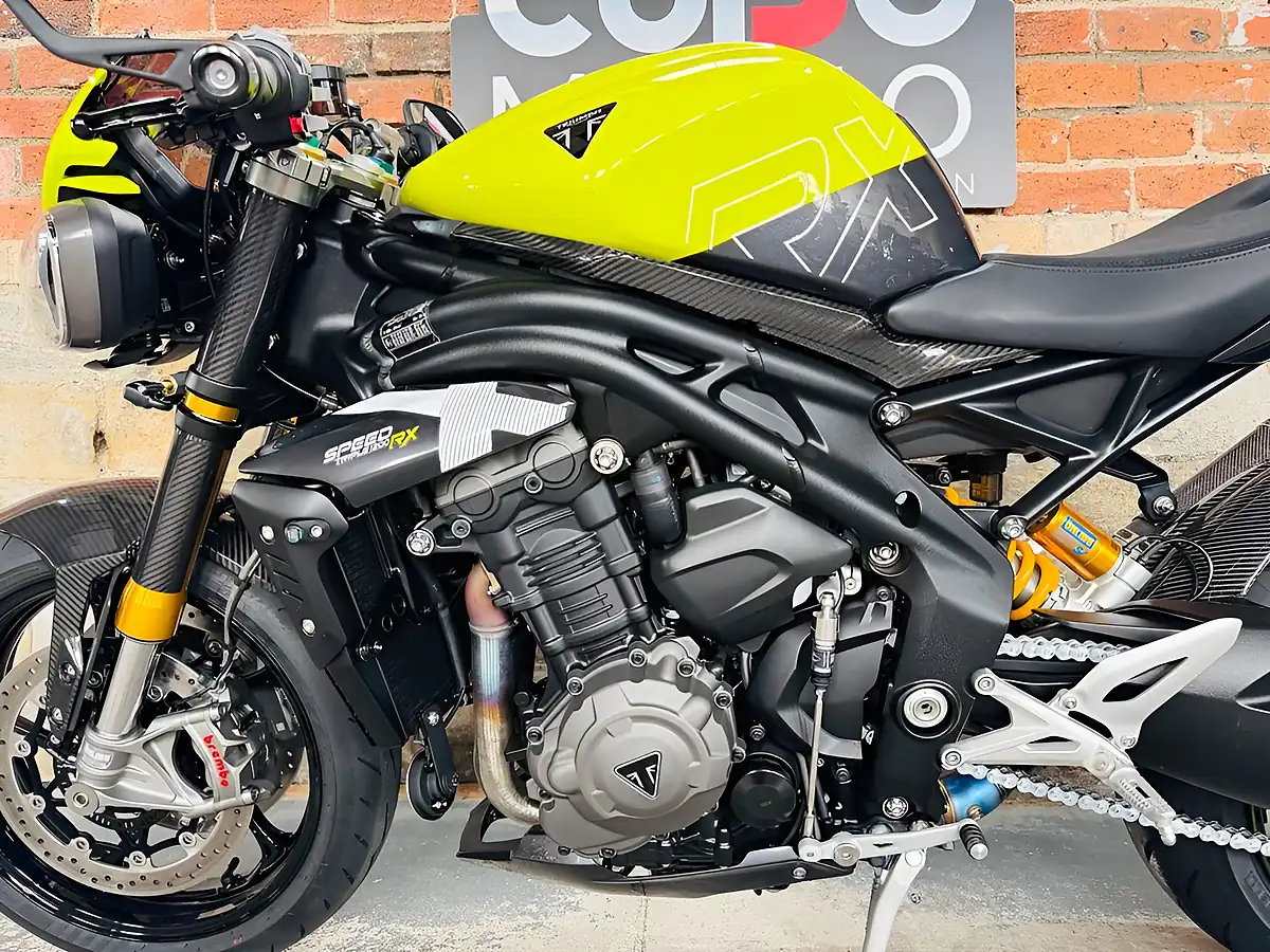 Used 2025 Triumph Speed Triple 1200 Rx Yellow - Interior and Exterior details 16