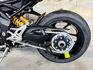 Used 2025 Triumph Speed Triple 1200 Rx Yellow - Interior and Exterior details 17