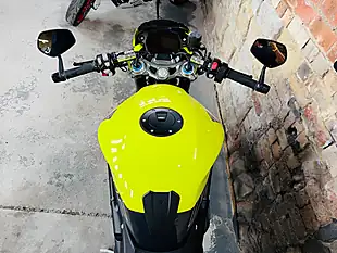 Used 2025 Triumph Speed Triple 1200 Rx Yellow - Interior and Exterior details 20