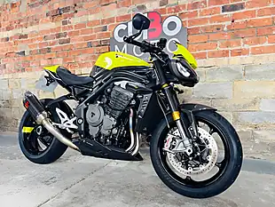 Used 2025 Triumph Speed Triple 1200 Rx Yellow - Interior and Exterior details 3