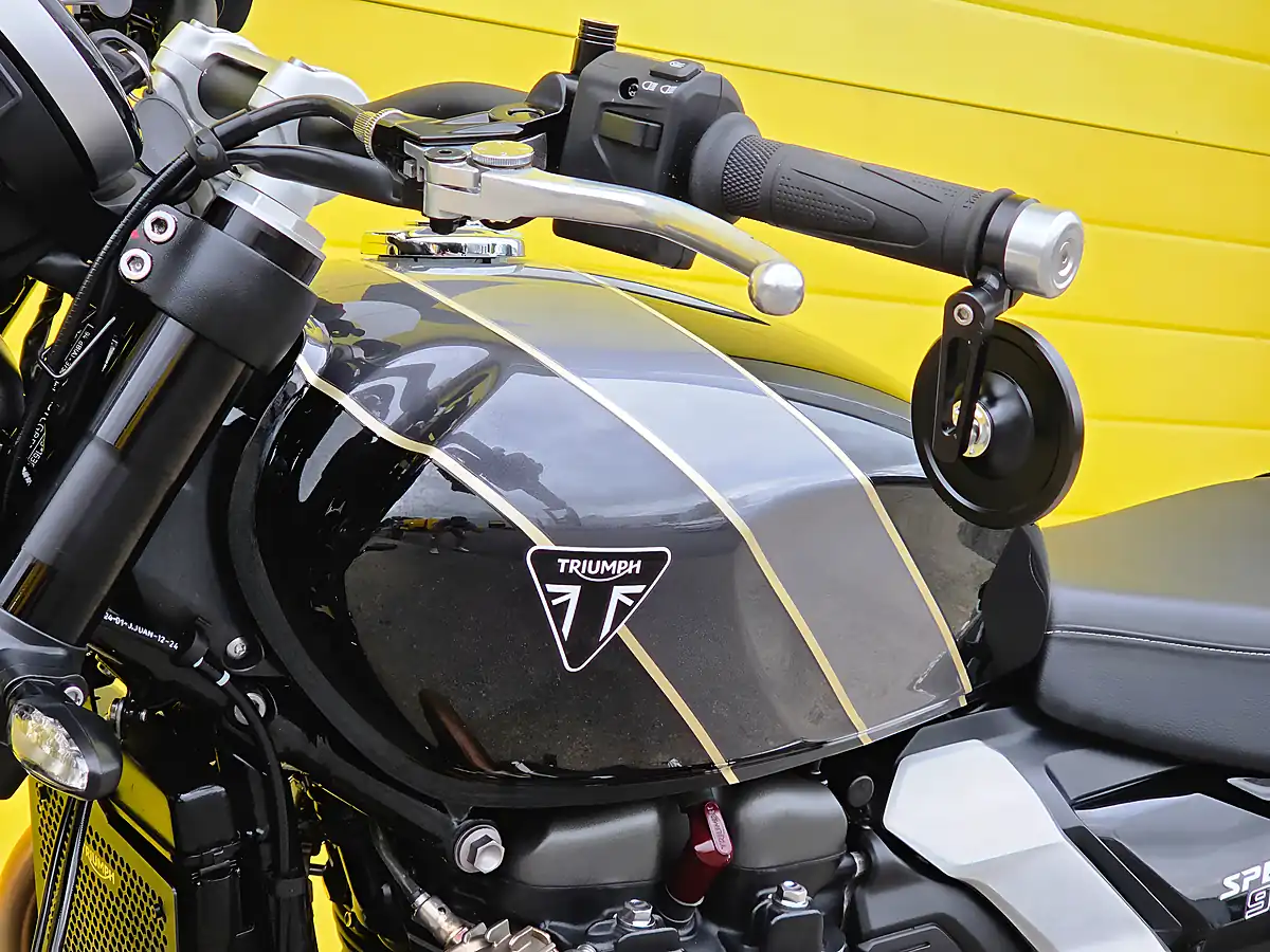 Used 2025 Triumph Speed Twin Black - Interior and Exterior details 19
