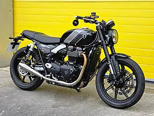 Used 2025 Triumph Speed Twin Black - Interior and Exterior details 2
