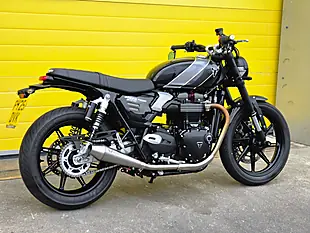 Used 2025 Triumph Speed Twin Black - Interior and Exterior details 3