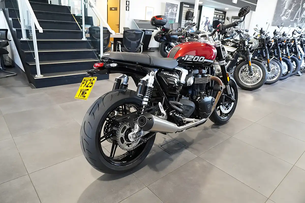Used 2025 Triumph Speed Twin Red Metallic - Interior and Exterior details 5