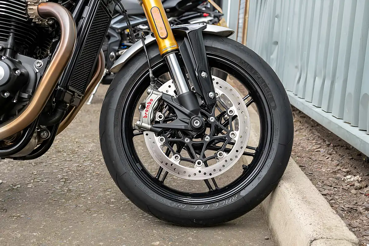 Used 2025 Triumph Speed Twin RS Baja Orange / Sapphire Black - Interior and Exterior details 11