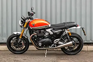 Used 2025 Triumph Speed Twin RS Baja Orange / Sapphire Black - Interior and Exterior details 5