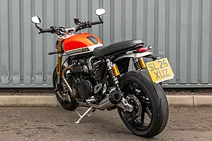 Used 2025 Triumph Speed Twin RS Baja Orange / Sapphire Black - Interior and Exterior details 6