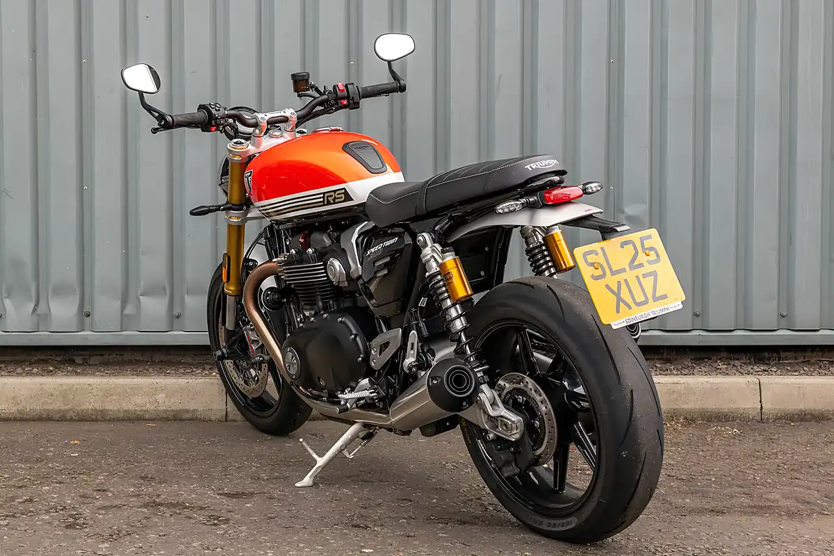 Used 2025 Triumph Speed Twin RS Baja Orange / Sapphire Black - Interior and Exterior details 6