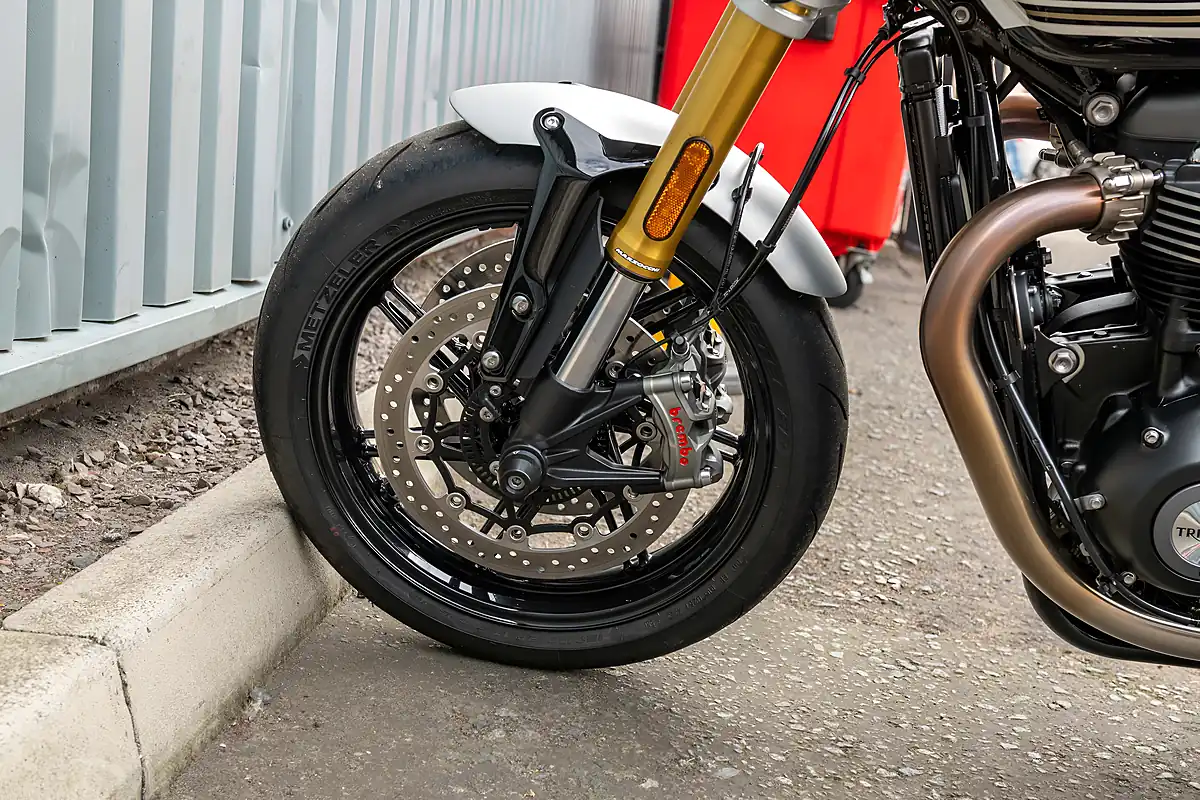 Used 2025 Triumph Speed Twin RS Baja Orange / Sapphire Black - Interior and Exterior details 9