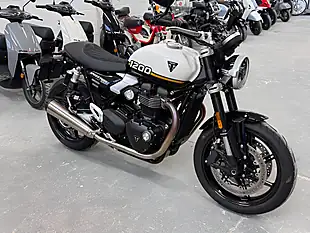 Used 2025 Triumph Speed Twin X-Ring - Interior and Exterior details 2