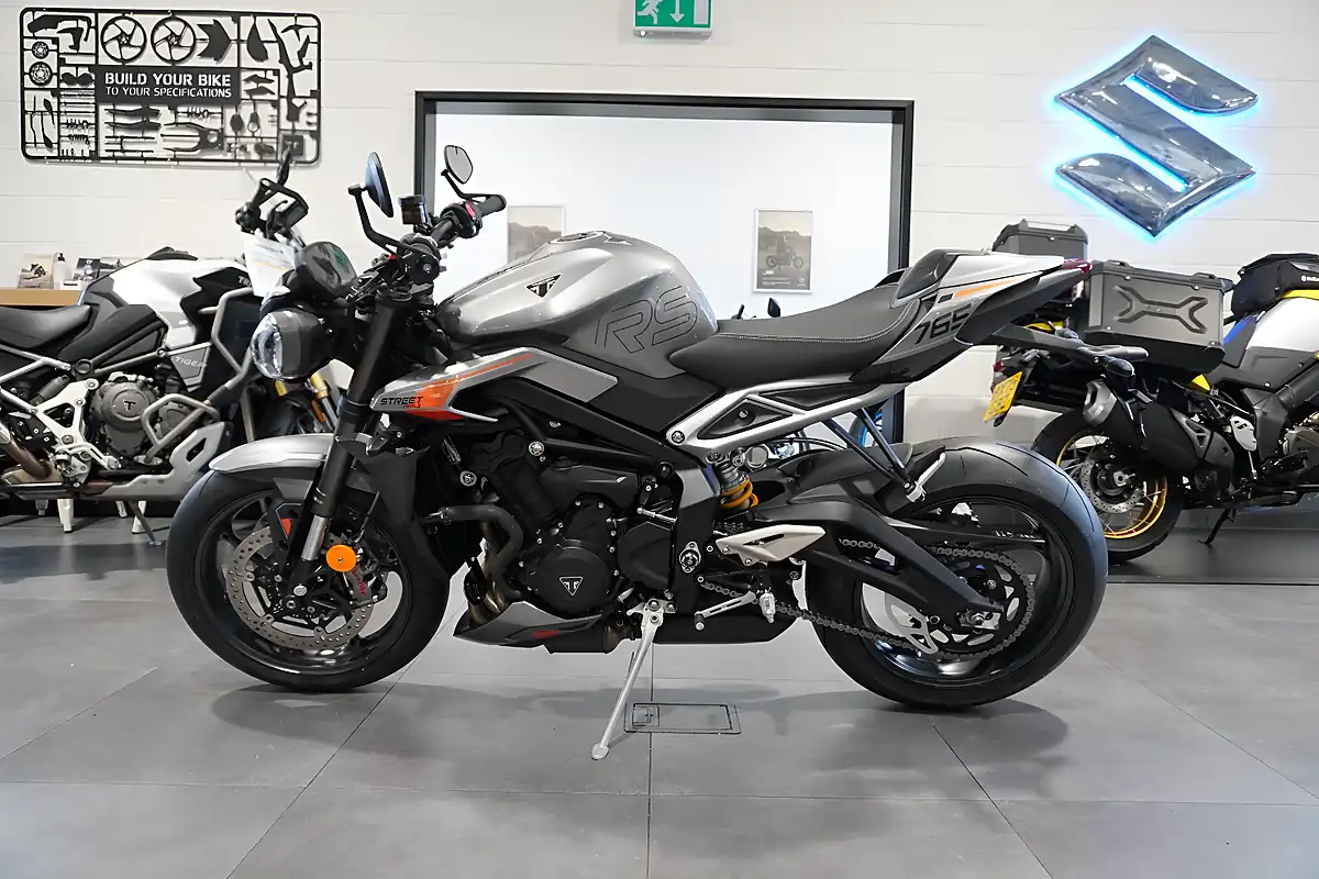 Used 2025 Triumph Street Triple 765 RS Silver Ice - Interior and Exterior details 2