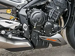 Used 2025 Triumph Street Triple 765 RS Silver Ice - Interior and Exterior details 19
