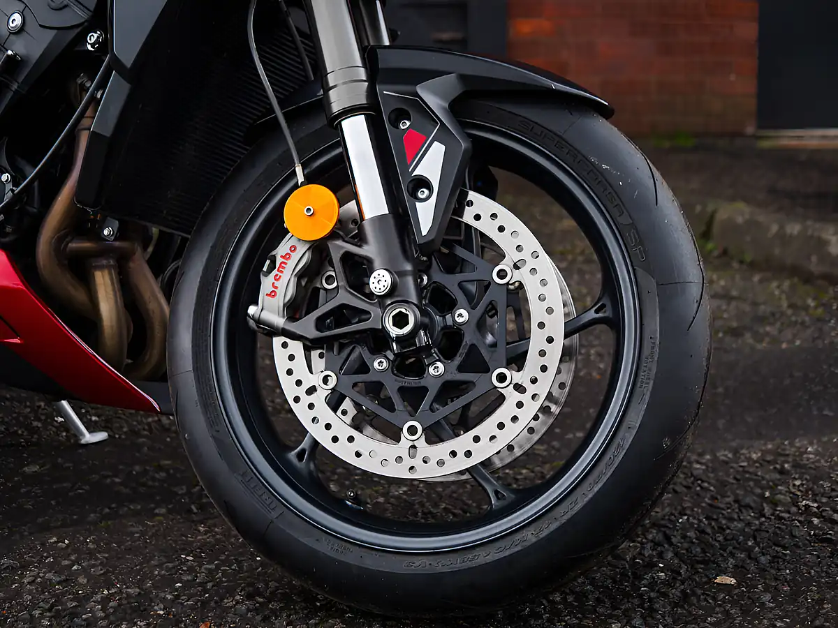 Used 2025 Triumph Street Triple RS Carnival Red - Interior and Exterior details 4