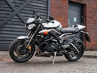 Used 2025 Triumph Street Triple RS Silver Ice - Interior and Exterior details 16