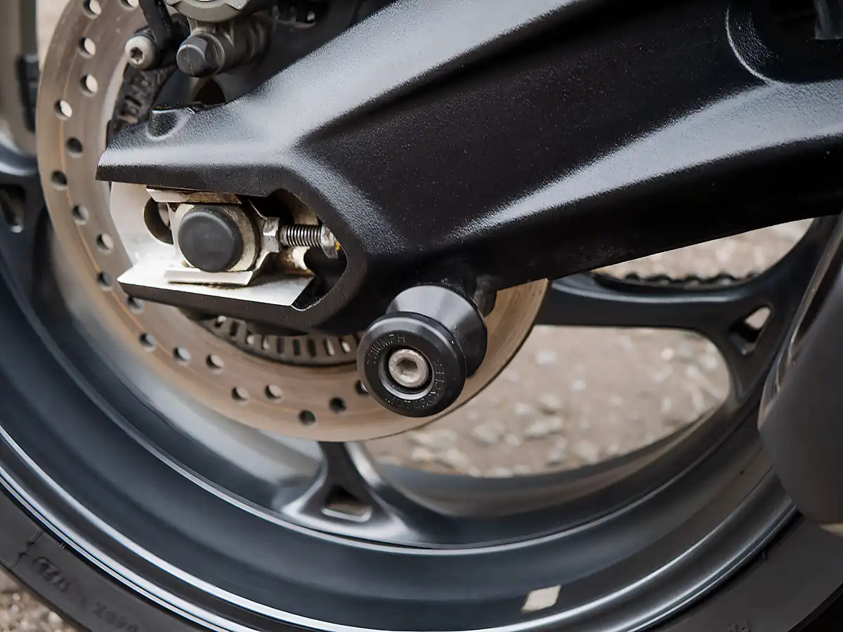 Used 2025 Triumph Street Triple RS Silver Ice - Interior and Exterior details 17