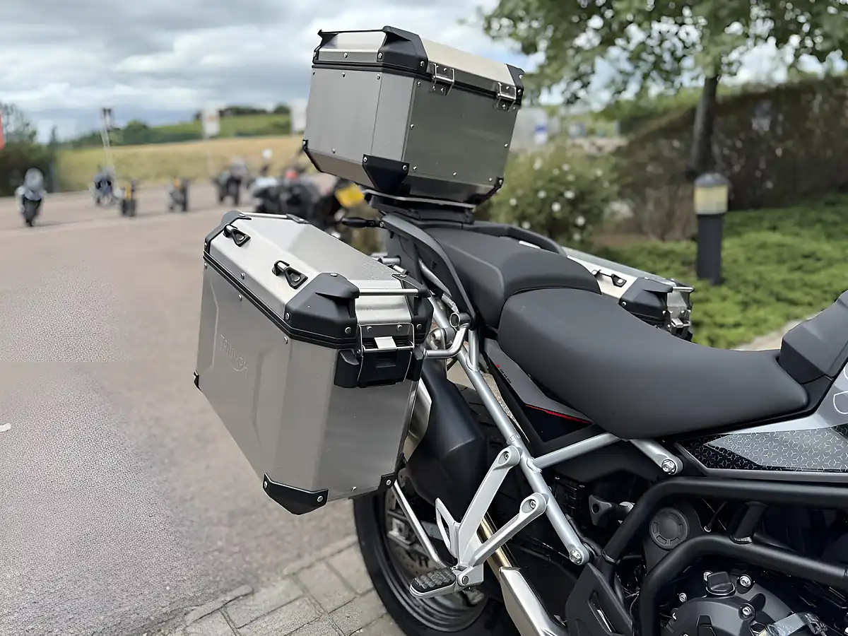 Used 2025 Triumph Tiger 900 GT Grey/Black - Interior and Exterior details 17