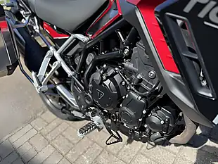 Used 2025 Triumph Tiger 900 GT Pro Red/Black - Interior and Exterior details 14