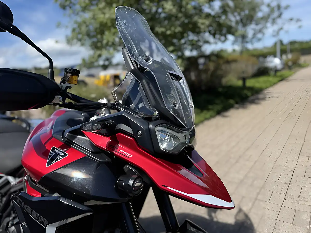 Used 2025 Triumph Tiger 900 GT Pro Red/Black - Interior and Exterior details 15