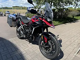 Used 2025 Triumph Tiger 900 GT Pro Red/Black - Interior and Exterior details 4